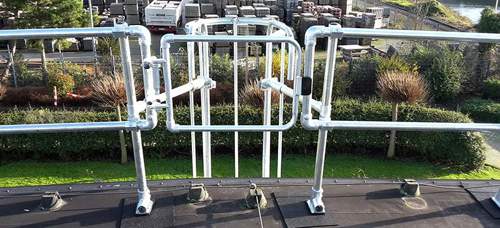 Leiterausstieg Sicherung - mit Kee Gate® von Kee Safety