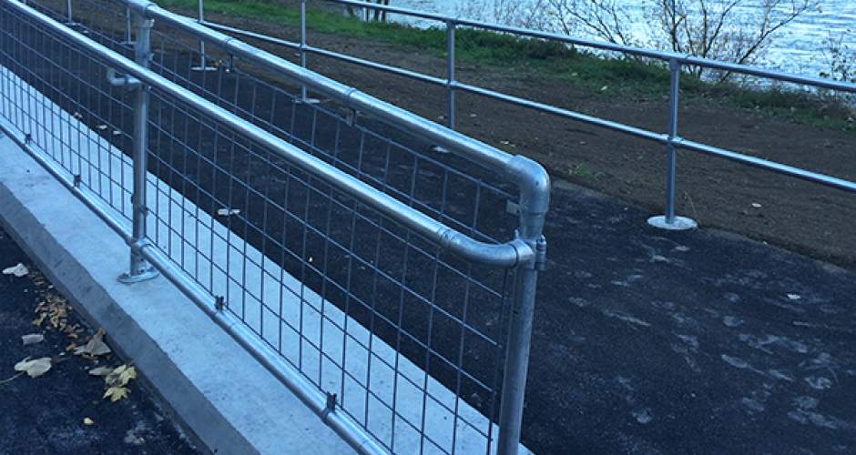 Sicherheitsgelaender Fluss