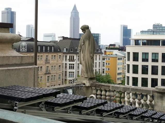 Trittstufen - Kee Walk auf dem Dach der Alten Oper in Frankfurt